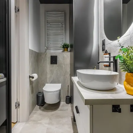 Emihouse Rubikon Апартаменти *